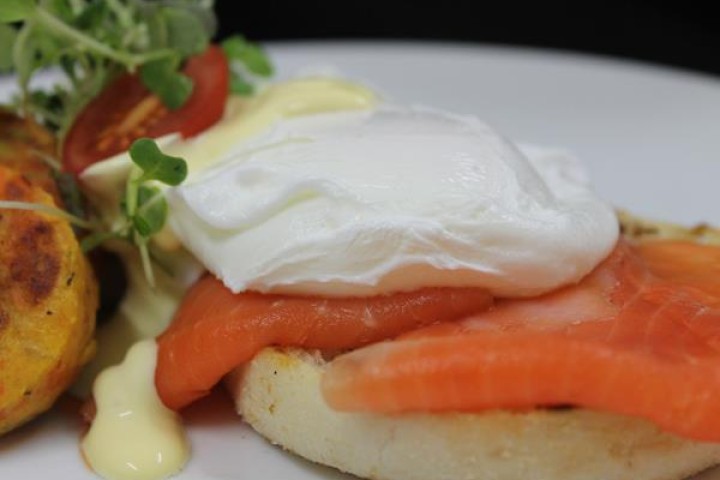 Dining & Breakfast Restaurant